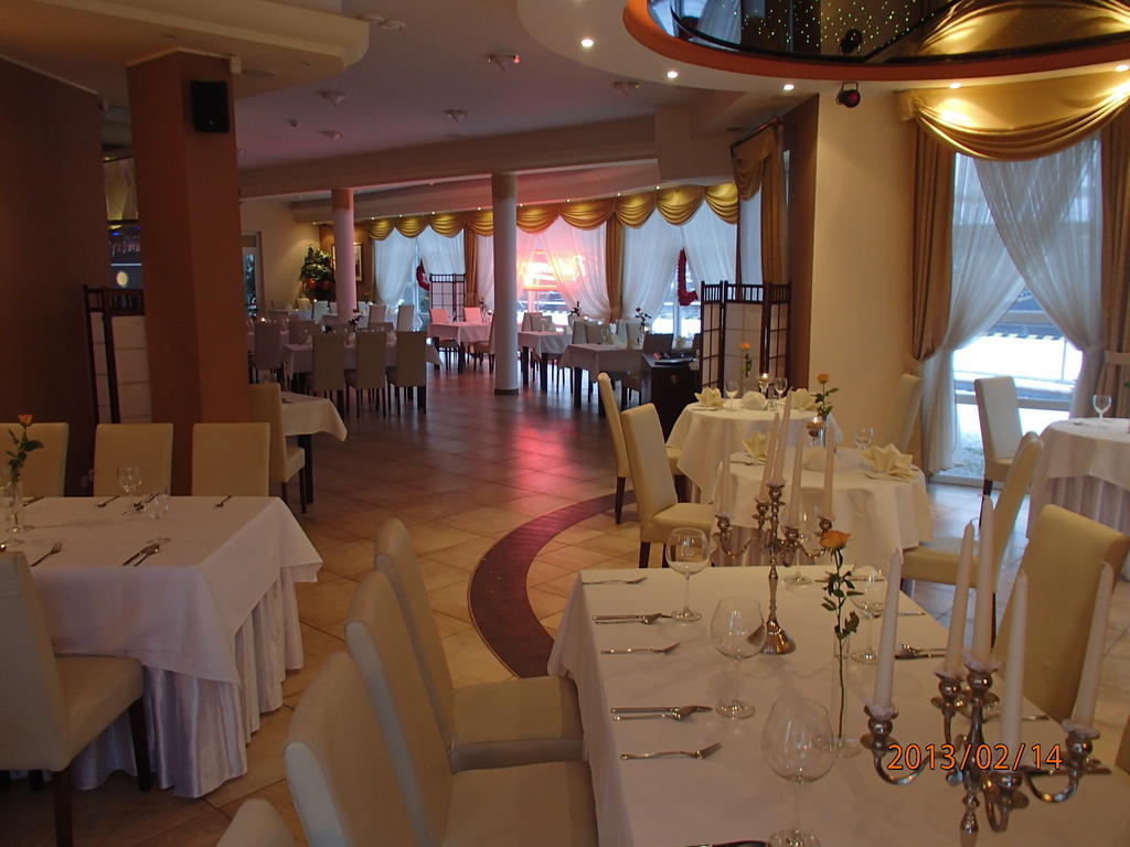 Hotel Morze Ustka Buitenkant foto