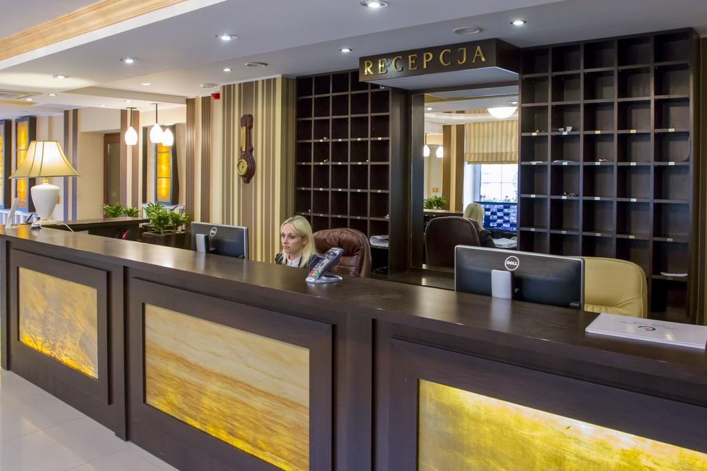 Hotel Morze Ustka Buitenkant foto