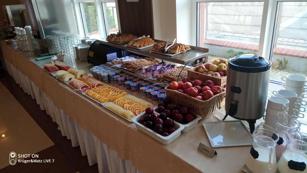 Hotel Morze Ustka Buitenkant foto