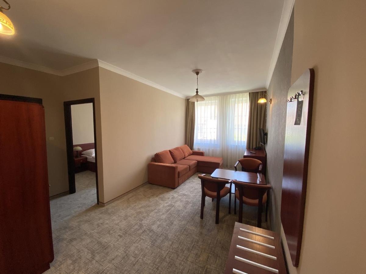 Hotel Morze Ustka Buitenkant foto